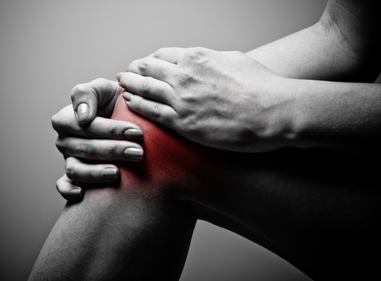 Bolące kolana mogą utrudnić poruszanie się